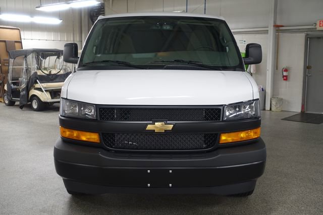 New 2026 Chevrolet Express 2500 RWD image 2