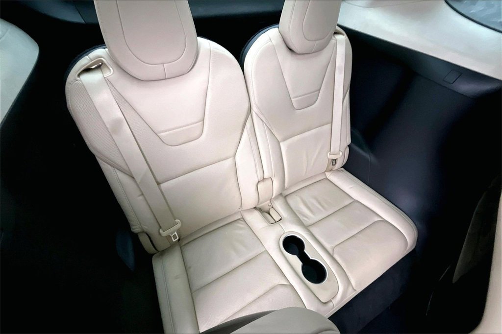 Used 2016 Tesla Model X 90D image 27