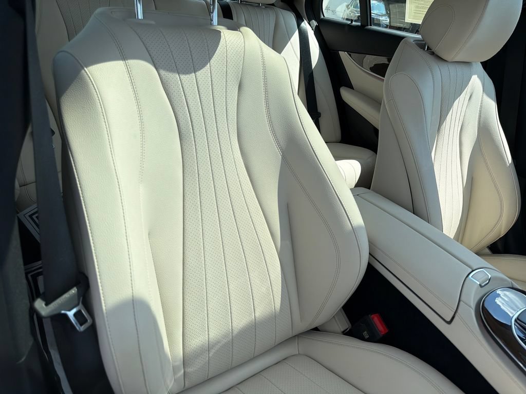 Used 2023 Mercedes-Benz E 350 Sedan image 37