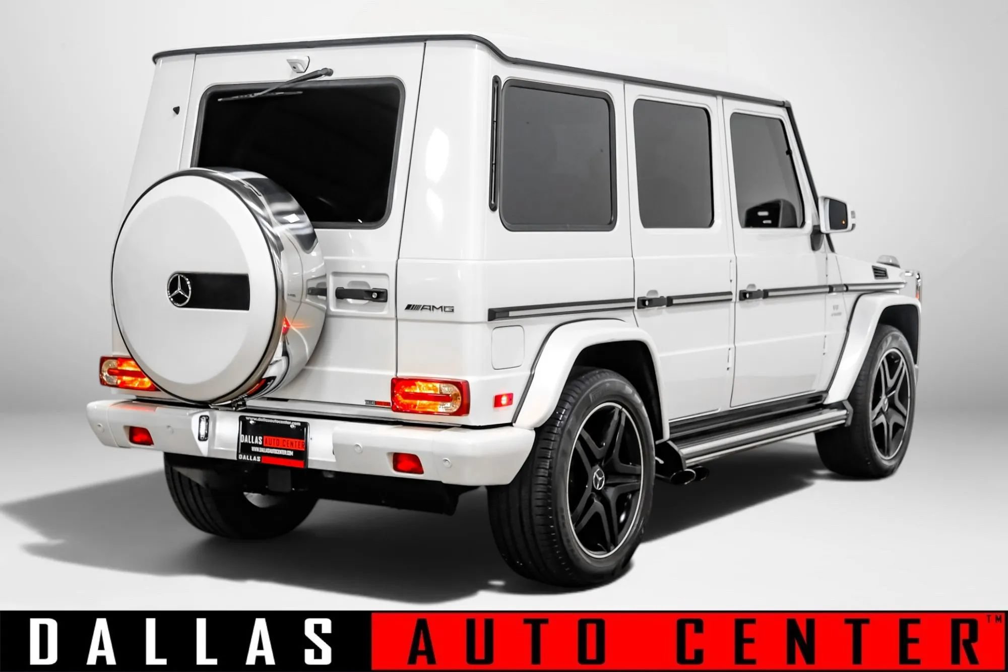 Used 2015 Mercedes-Benz G 63 AMG 4MATIC w/ PA6 Package image 4
