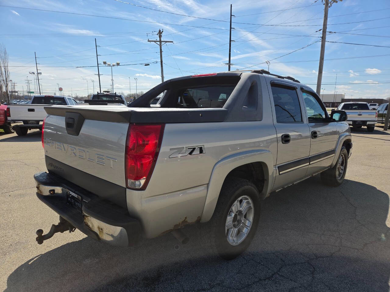 Used 2005 Chevrolet Avalanche Z71 w/ Preferred Equipment Group image 8