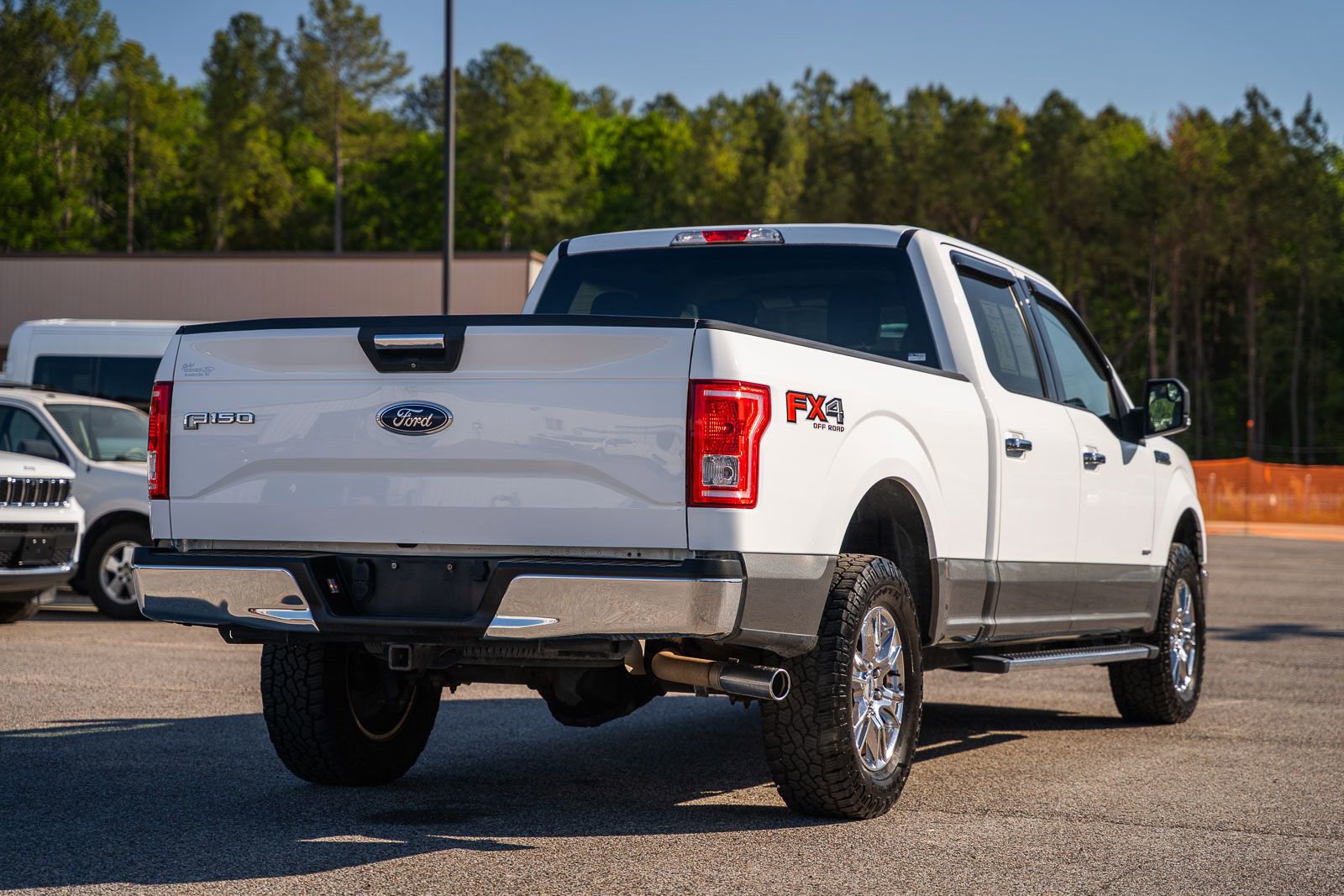 Used 2015 Ford F150 XLT w/ Equipment Group 301A Mid AWD/4WD image 7