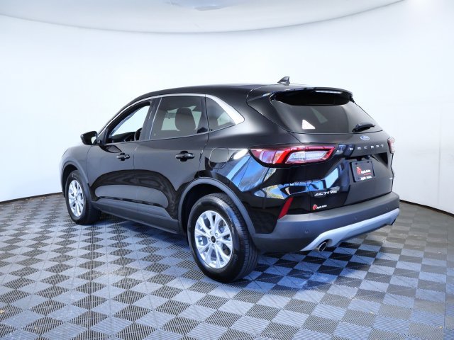 Certified 2023 Ford Escape Active w/ Tech Pack #1 AWD/4WD image 4