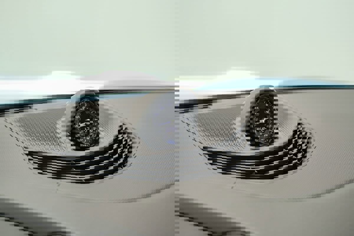 Used 2022 Porsche Taycan 4S image 28