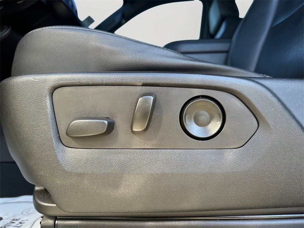 Used 2021 Chevrolet Tahoe Z71 image 25