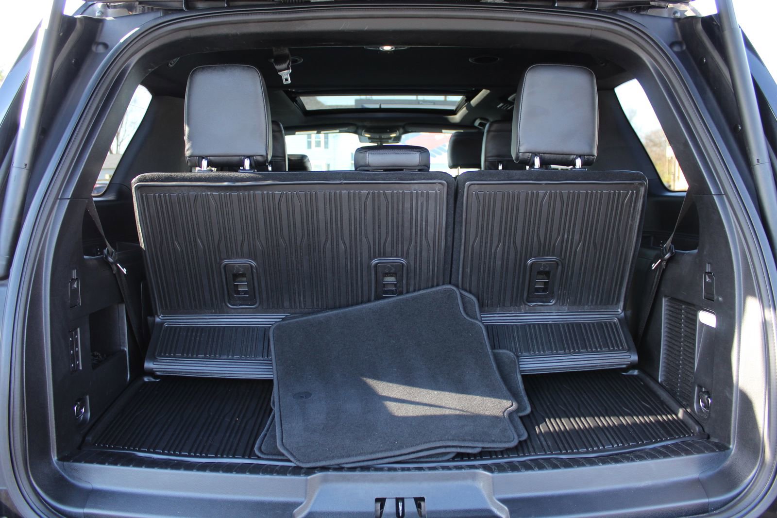 Used 2019 Ford Expedition Limited w/ Equipment Group 302A image 23