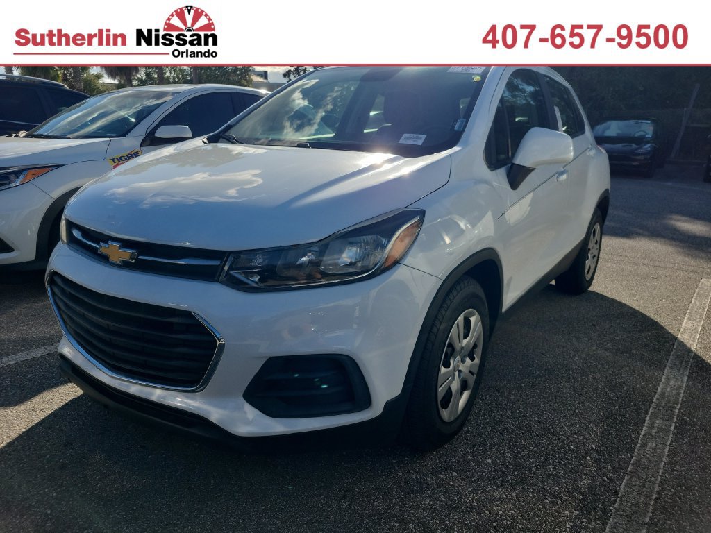 Used 2017 Chevrolet Trax LS FWD image 1