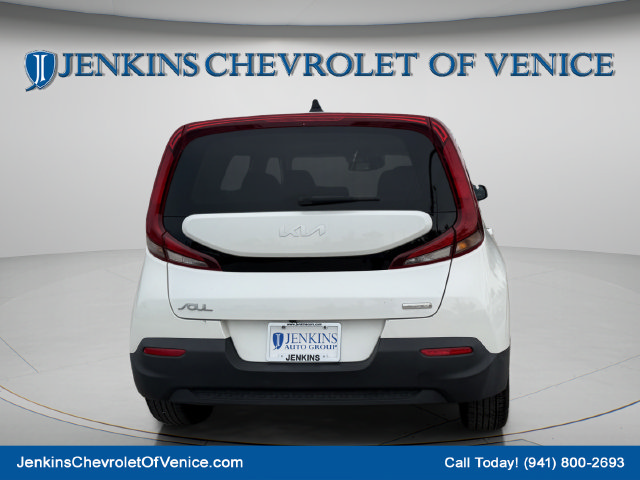 Used 2022 Kia Soul EX FWD image 6