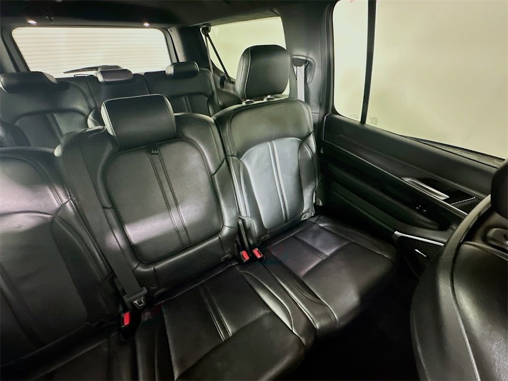 Used 2024 Jeep Wagoneer L Series II w/ Flexible Seating Group image 14