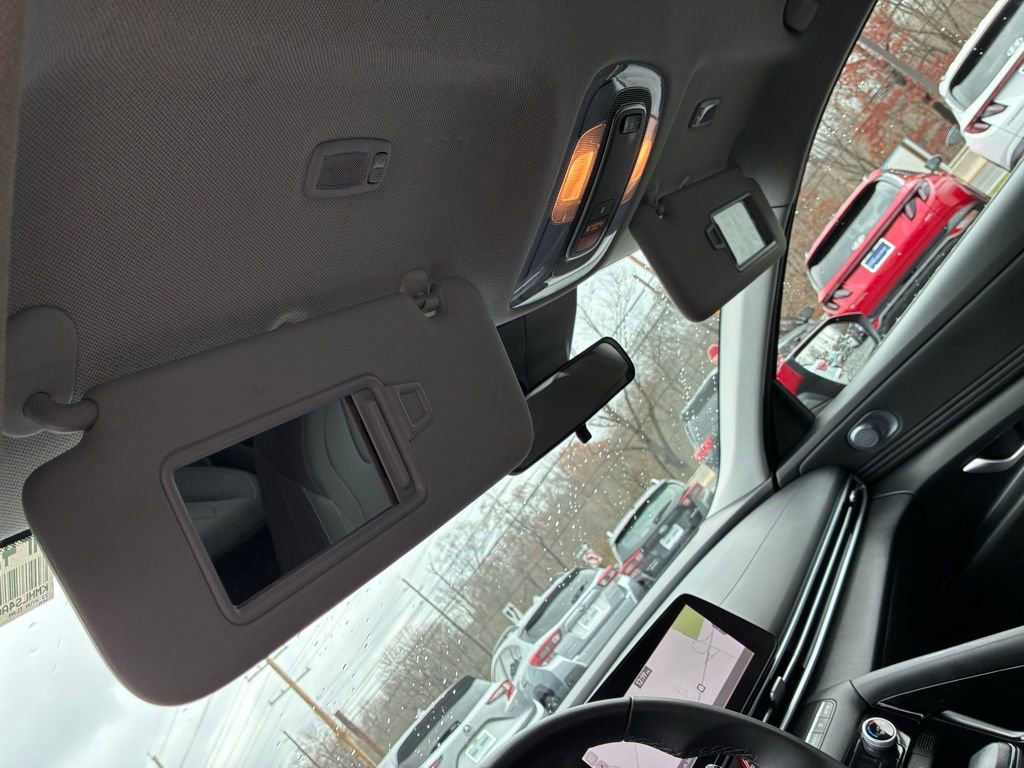 Used 2023 Hyundai Elantra SEL w/ Convenience Package image 37