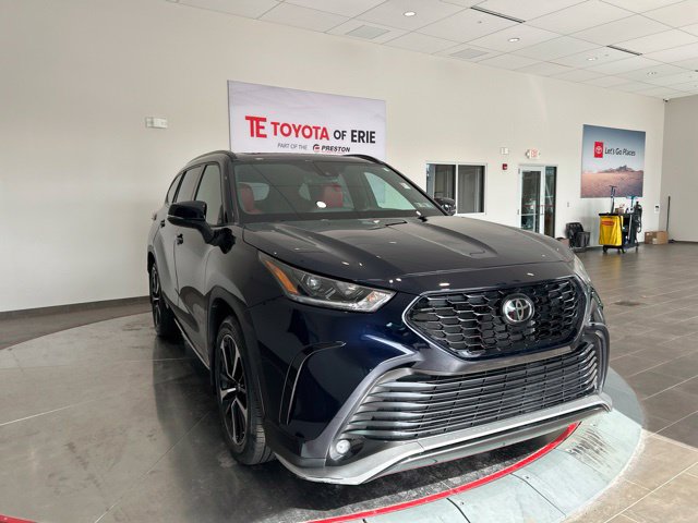 Used 2022 Toyota Highlander XSE
