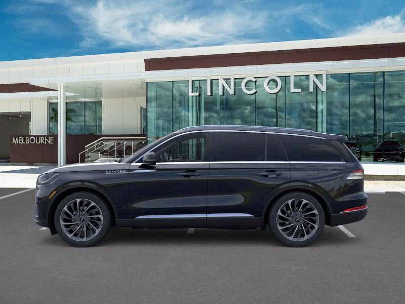 New 2026 Lincoln Aviator Reserve image 3