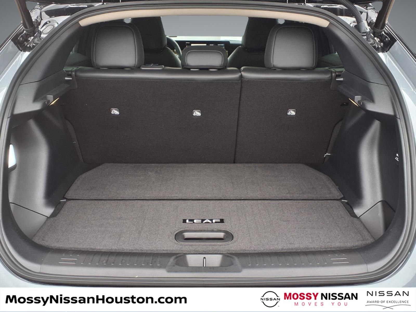 New 2026 Nissan Leaf Platinum+ w/ Cargo Package (Platinum+) image 6