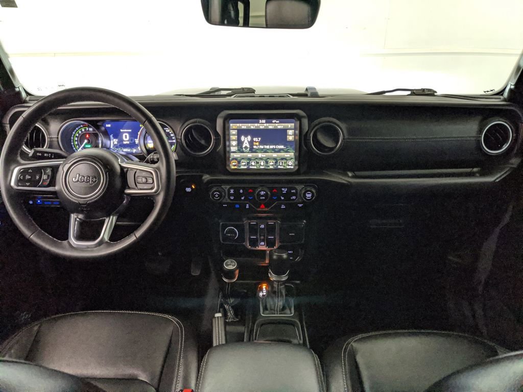 Used 2023 Jeep Wrangler Unlimited Sahara w/ Cold Weather Group image 14