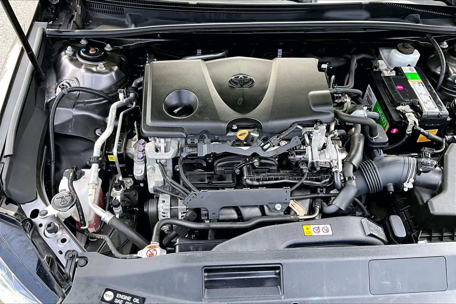 Used 2019 Toyota Camry SE FWD image 31