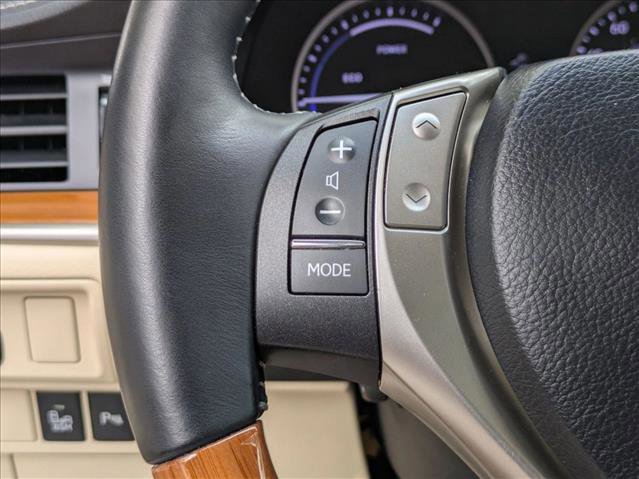 Used 2013 Lexus ES 300h w/ Luxury Pkg image 11