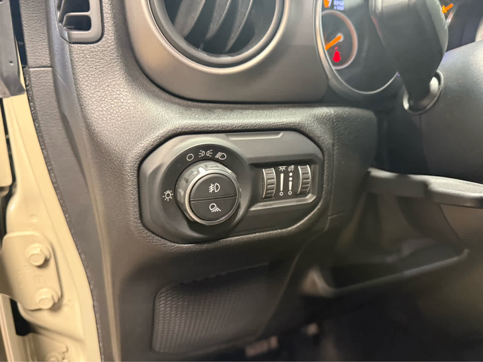 Used 2020 Jeep Gladiator Sport w/ Trailer Tow Package image 11