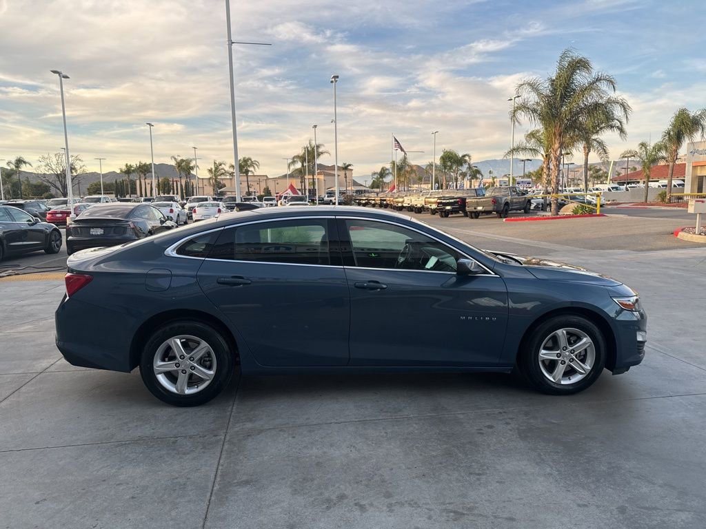 Used 2024 Chevrolet Malibu LS w/ Driver Confidence Package image 9