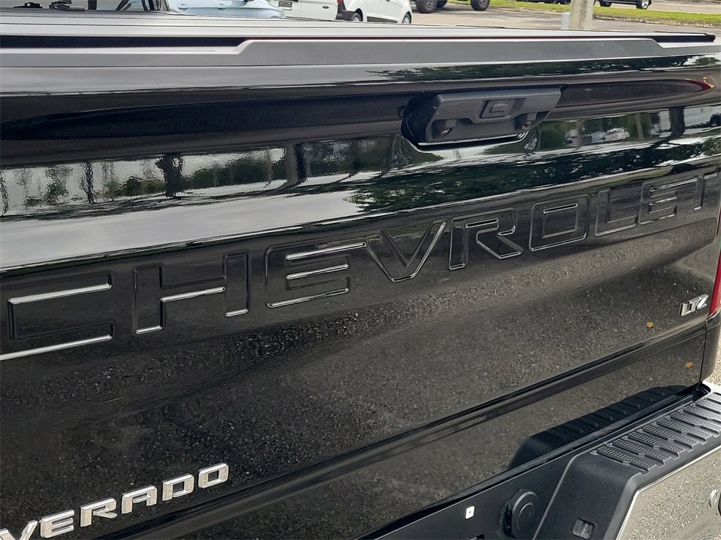 Used 2024 Chevrolet Silverado 1500 LTZ image 5