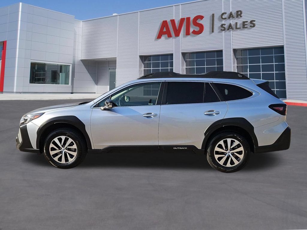Used 2025 Subaru Outback Premium AWD/4WD image 8