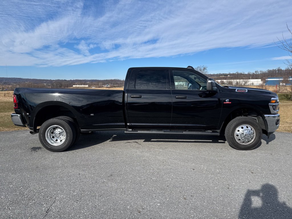 Used 2025 RAM 3500 Tradesman image 14