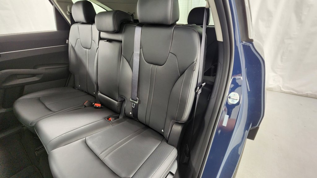 New 2026 Kia Sorento S w/ S Panoramic Sunroof Package FWD image 12
