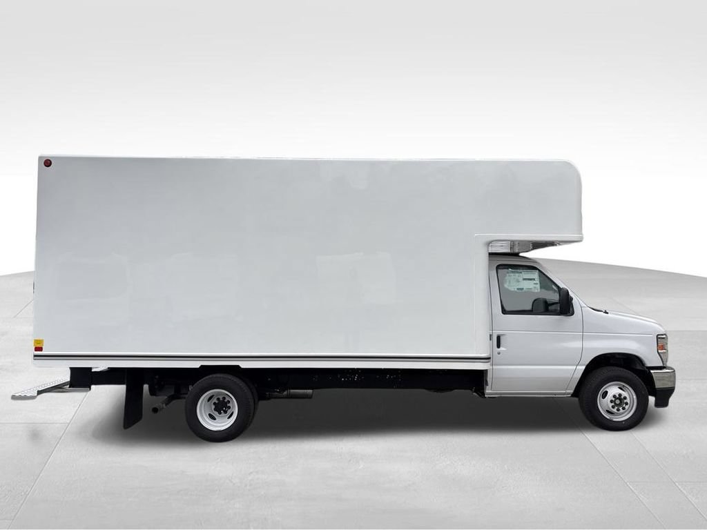 New 2027 Ford E-450 and Econoline 450 Super Duty w/ Power Equipment Group RWD image 10