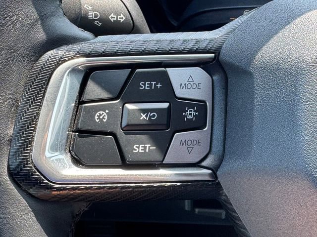Used 2025 Ford Mustang Convertible RWD image 20
