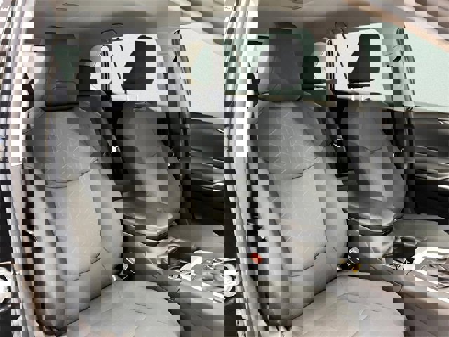 Used 2024 Toyota RAV4 LE image 10