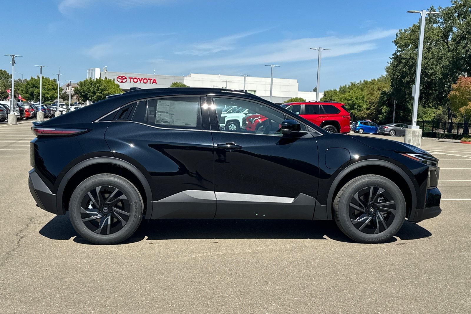 New 2026 Toyota C-HR AWD/4WD image 3