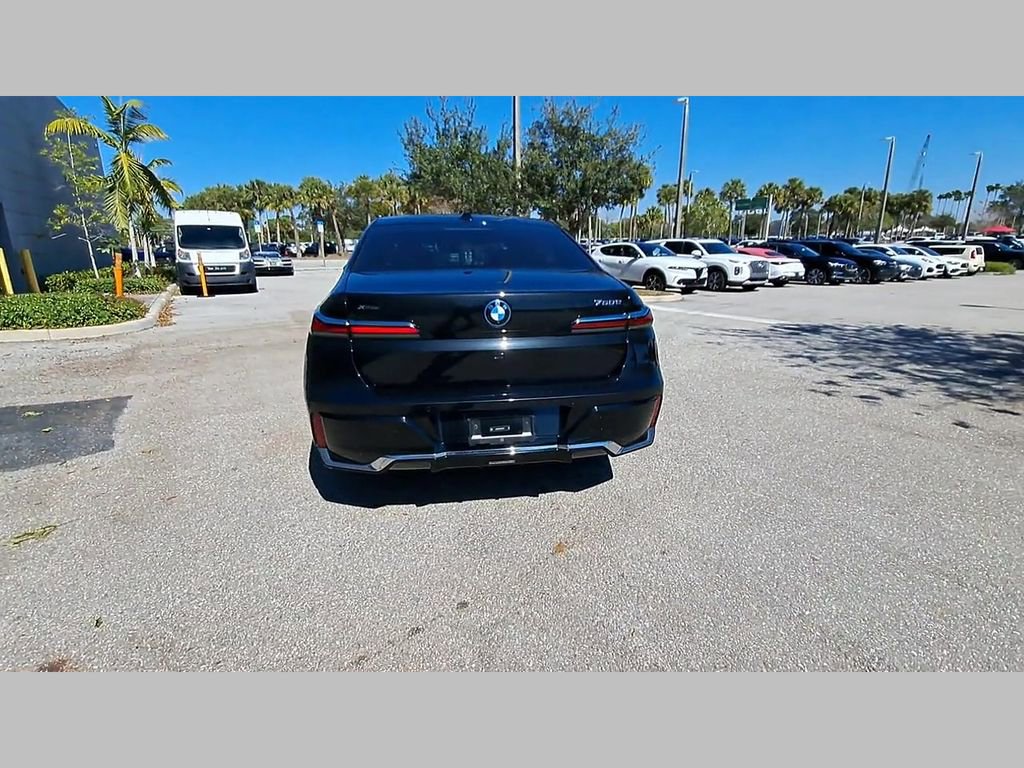 Used 2024 BMW 750e xDrive image 39