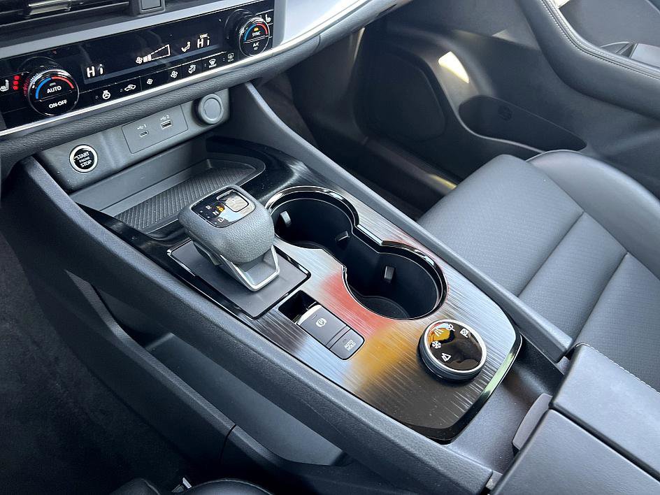 Certified 2023 Nissan Rogue SV w/ SV Premium B Package image 27