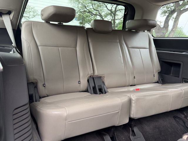 Used 2018 Ford Expedition XLT w/ Equipment Group 202A RWD image 19