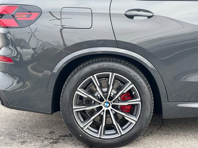 New 2026 BMW X5 xDrive50e w/ Executive Package image 12