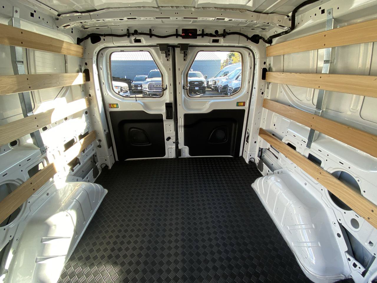 Used 2025 Ford Transit 250 Low Roof w/ Exterior Upgrade Package RWD image 8