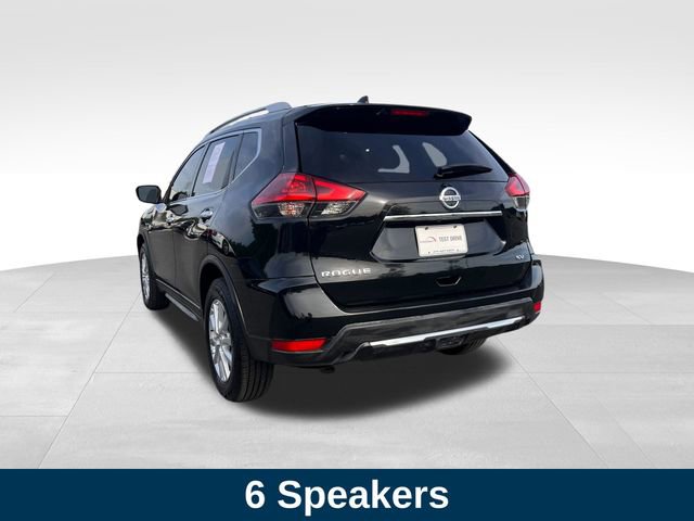Used 2018 Nissan Rogue SV FWD image 3