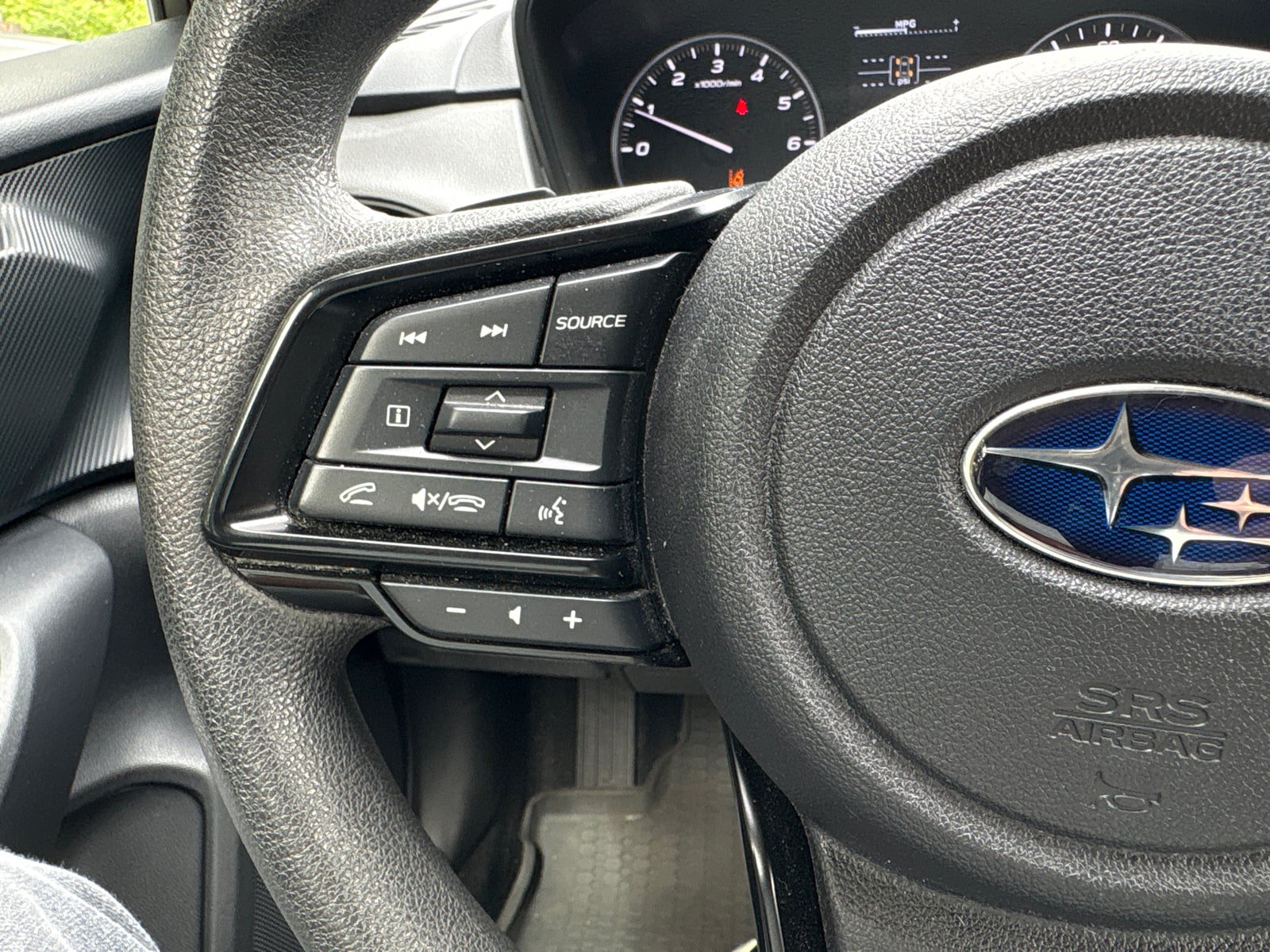 Used 2024 Subaru Crosstrek 2.0i Premium AWD/4WD image 18