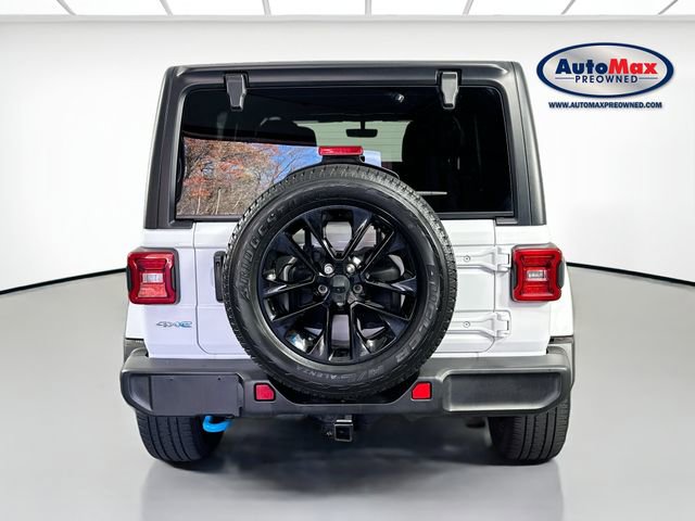Used 2022 Jeep Wrangler Unlimited Sahara w/ Cold Weather Group image 7