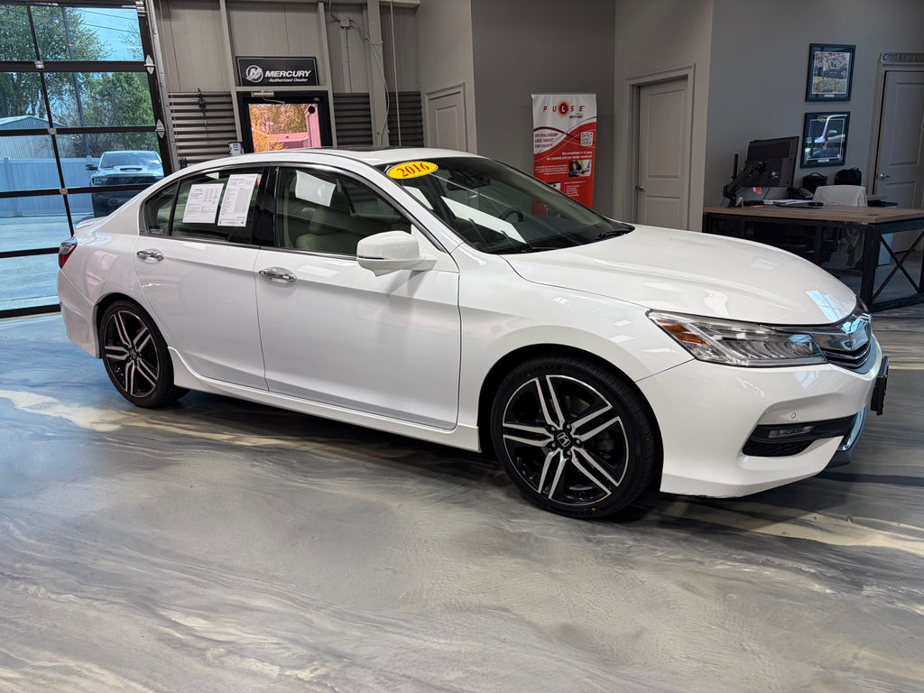 Used 2016 Honda Accord Touring image 34