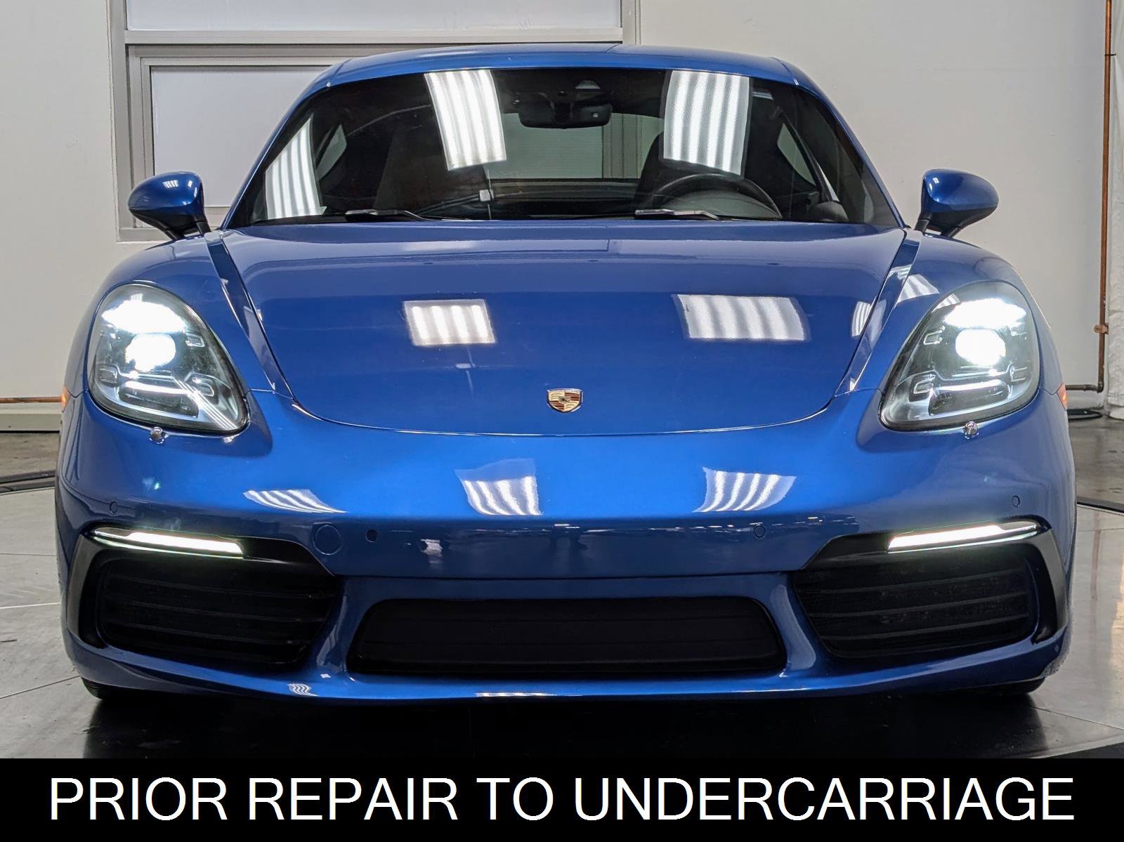 Used 2018 Porsche 718 Cayman S image 3