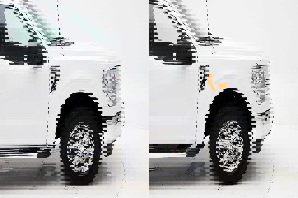 Used 2023 Ford F150 XLT w/ Equipment Group 302A High image 3