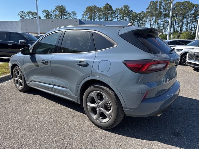 Used 2023 Ford Escape ST-Line w/ Tech Pack #1 image 11