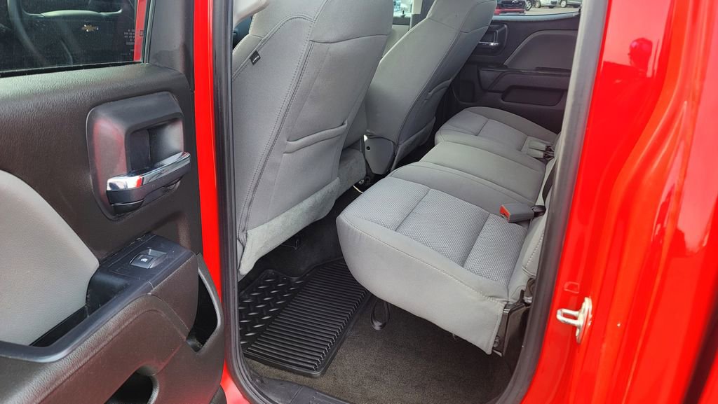 Used 2018 Chevrolet Silverado 1500 Custom w/ Custom Convenience Package AWD/4WD image 25