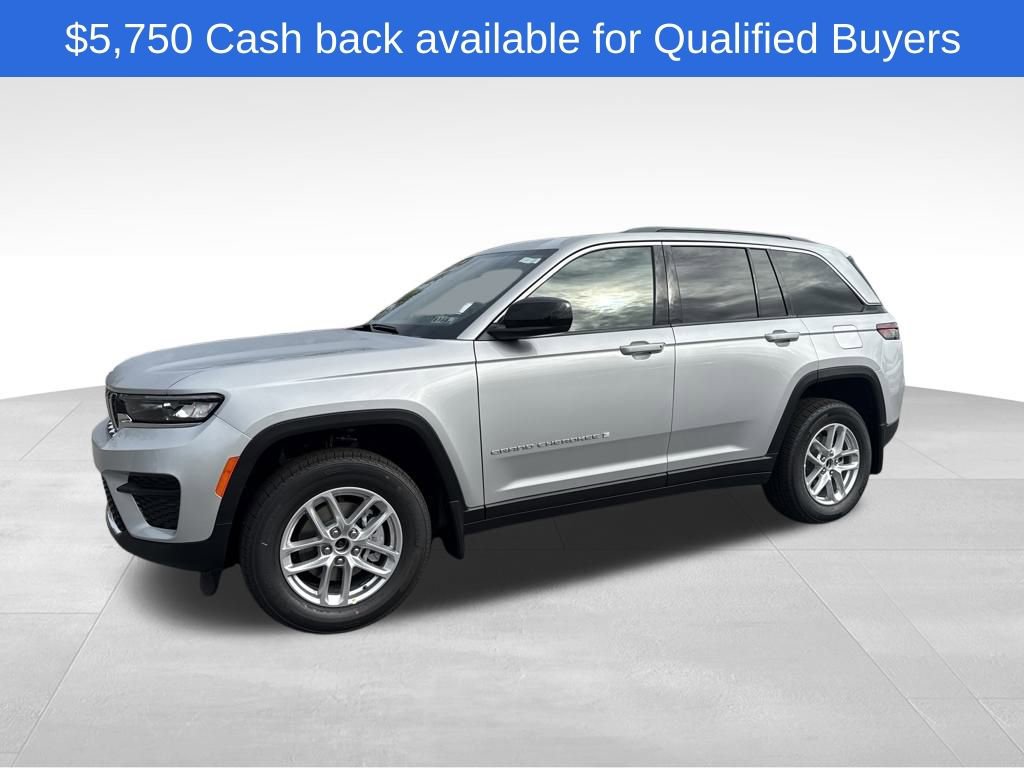 New 2025 Jeep Grand Cherokee Laredo X w/ Trailer Tow Package image 3