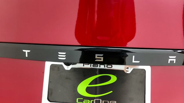 Used 2024 Tesla Model S AWD/4WD image 32