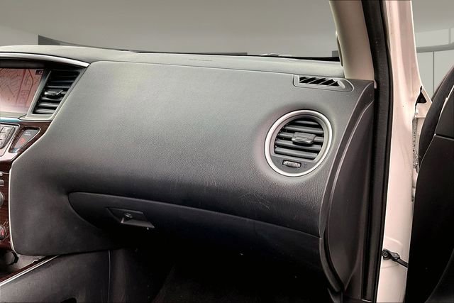Used 2013 Nissan Pathfinder Platinum AWD/4WD image 23