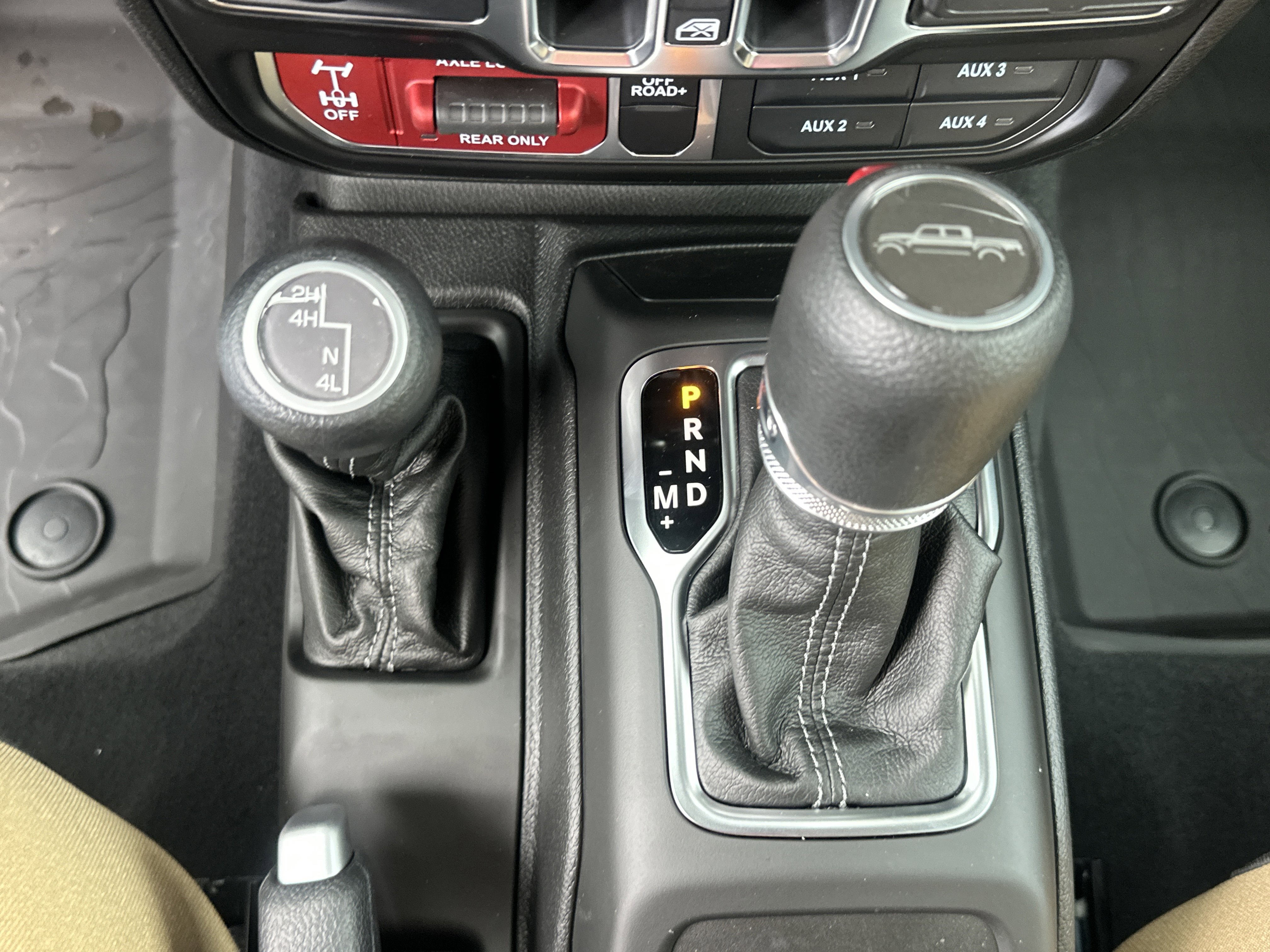 New 2026 Jeep Gladiator Willys AWD/4WD image 4