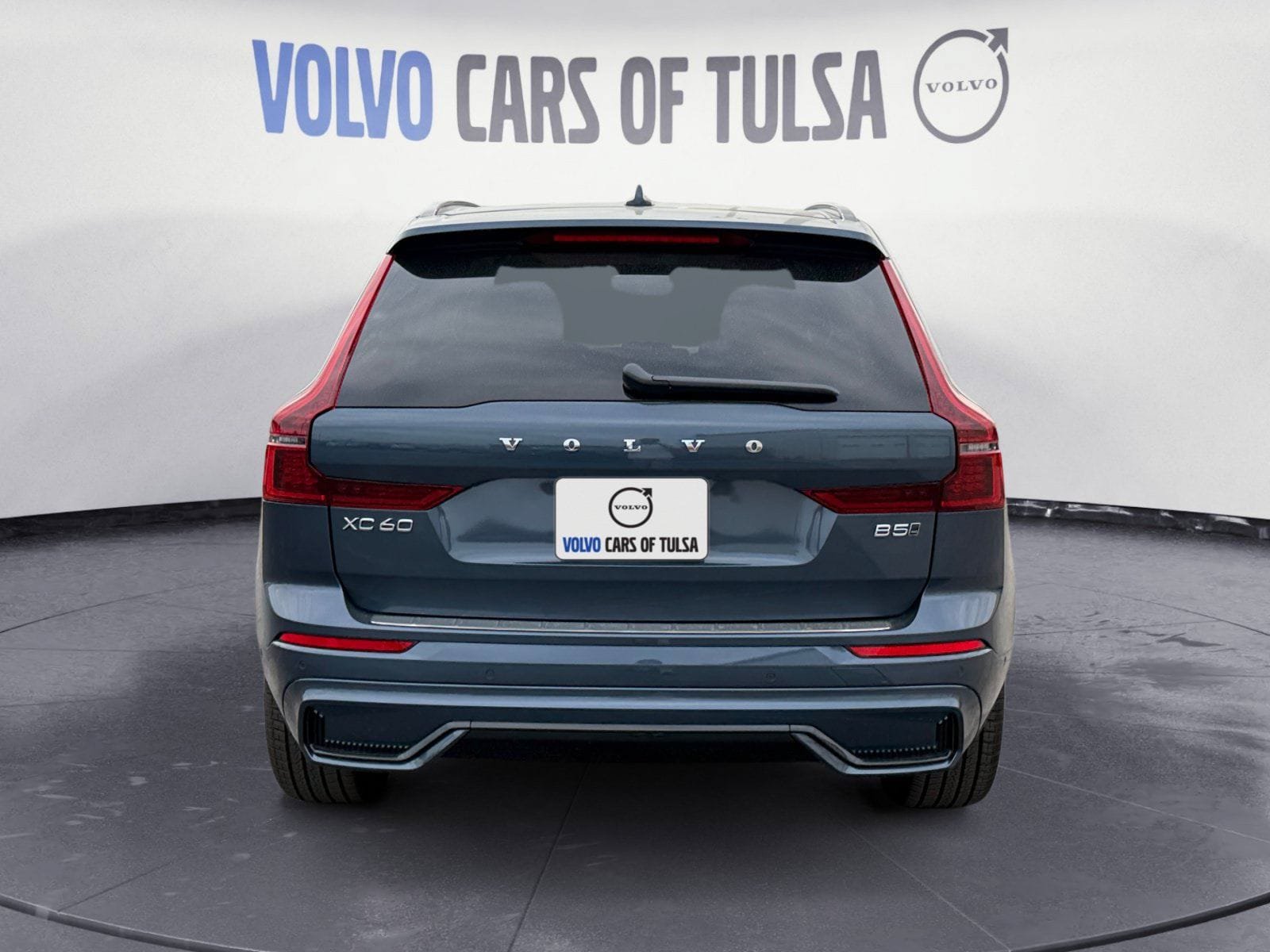 New 2026 Volvo XC60 B5 Ultra w/ Protection Package Premier AWD/4WD image 4