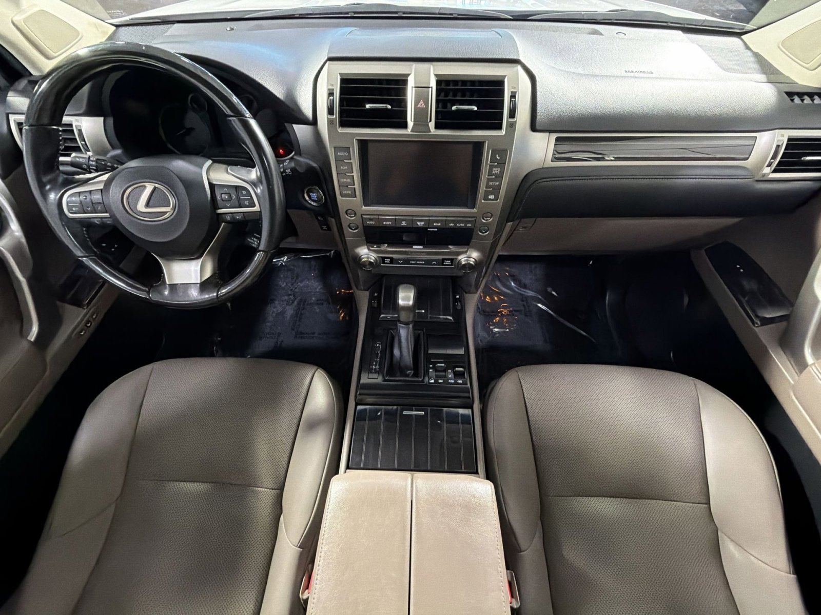 Used 2020 Lexus GX 460 Premium w/ Premium Package AWD/4WD image 40