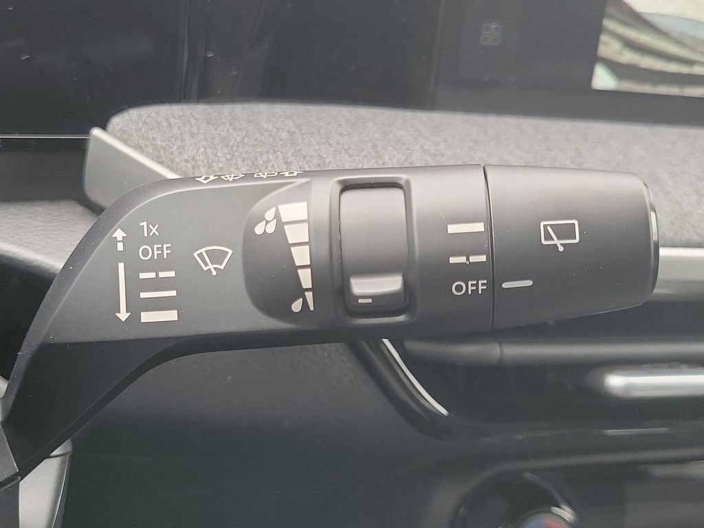 New 2026 Nissan Kicks SV image 34